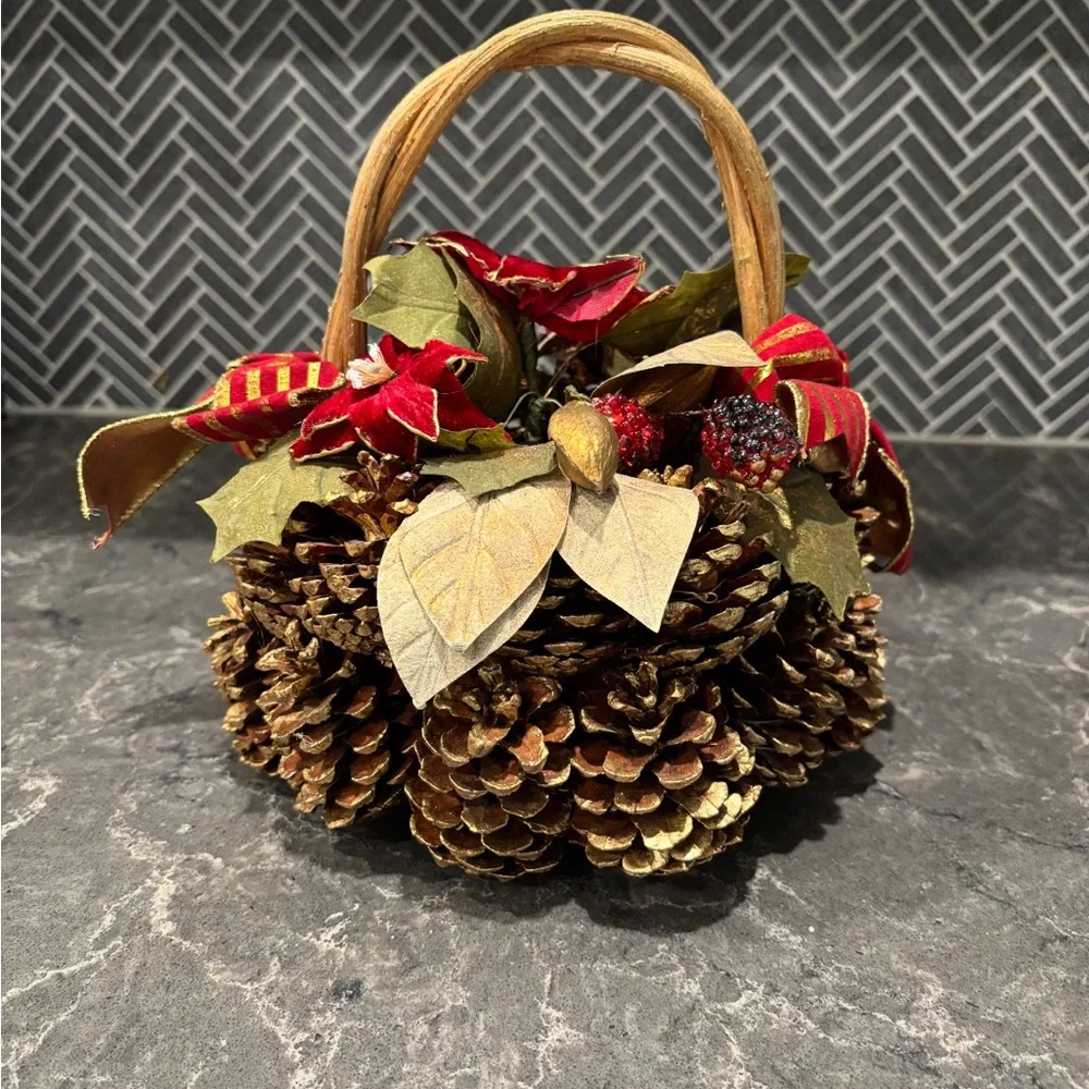 ❗️Crate & Barrel Festive Pinecone Basket with Red Accents